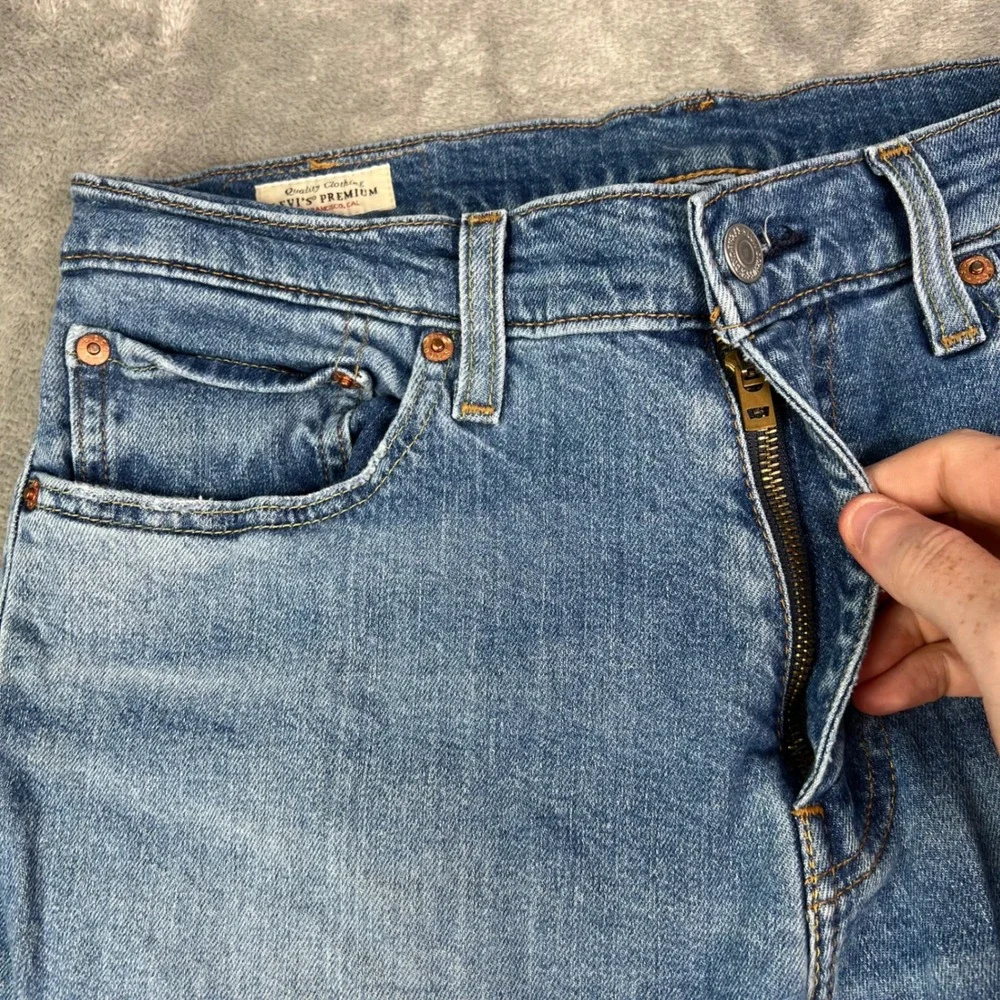 Levi's Premium 541 Slim Jeans Mens 32x32 Blue Medium Wash Five Pocket Denim